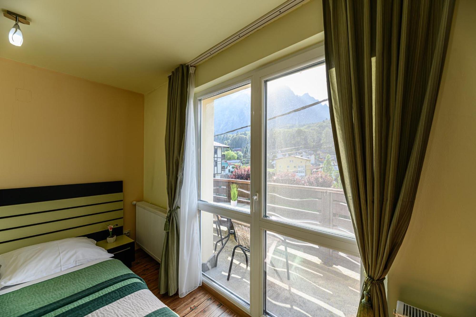 Casa Ramino Buşteni Exterior foto