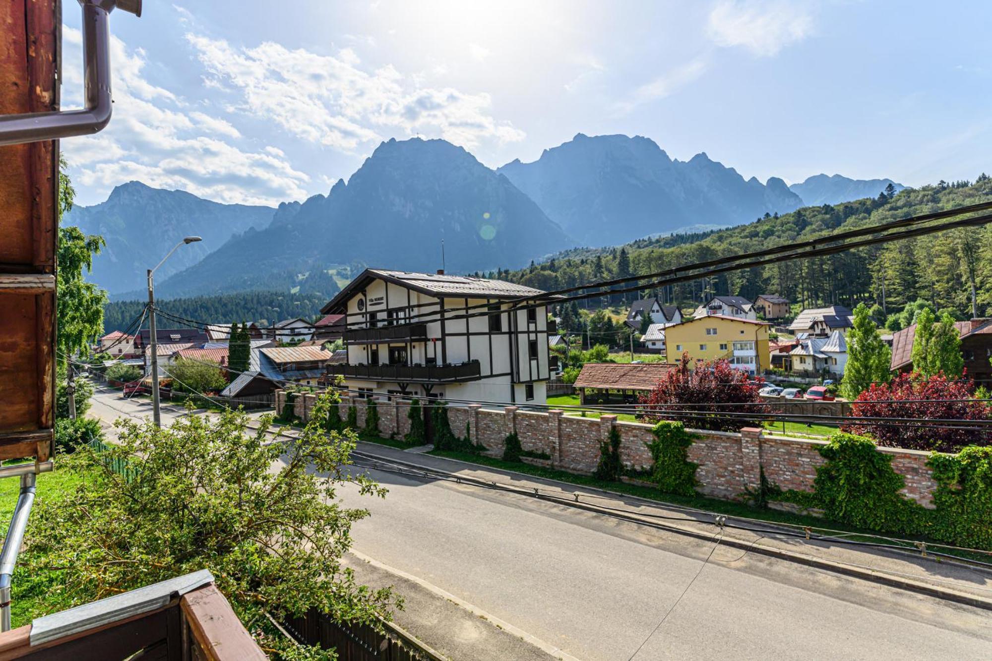 Casa Ramino Buşteni Exterior foto